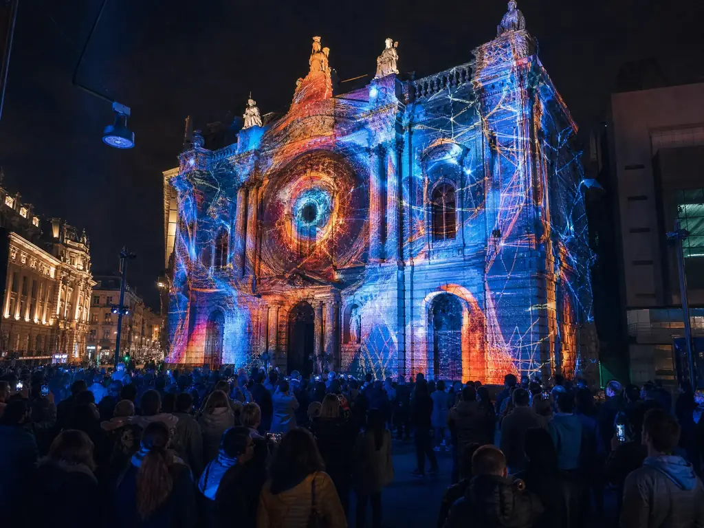 Projection-mapped facade with 30000 lumen laser, LiDAR interactive